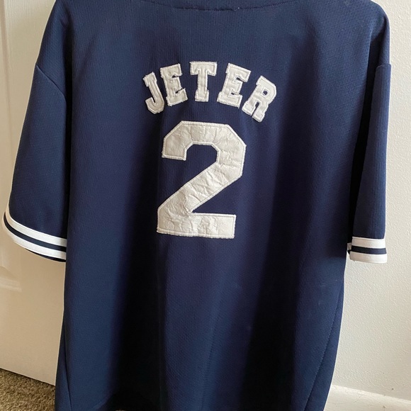 New York Yankees Derek Jeter jersey - Picture 2 of 4
